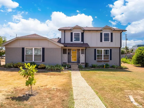 11 Walnut Valley Dr, Little Rock, AR 72211