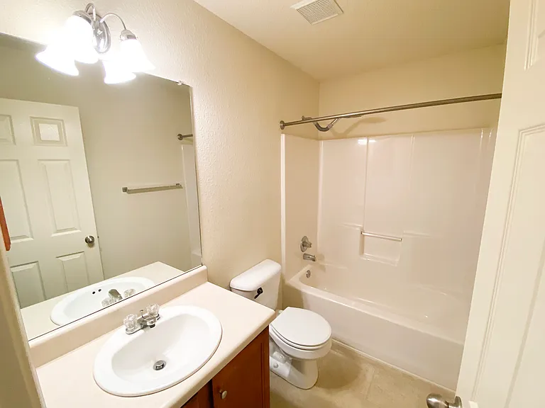 11801 Balsam Ct — Photo 18
