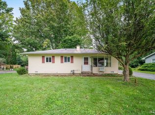 1204 Brandywine Cir, Batavia, IL 60510