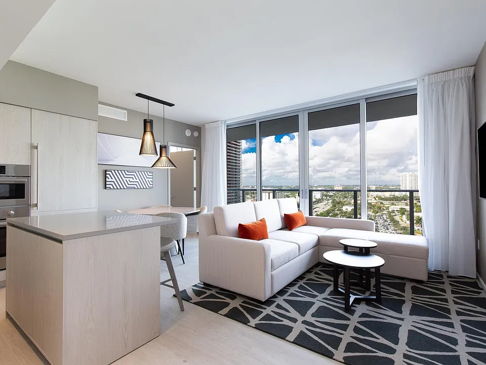2721 E Hallandale Beach Blvd #12-ID1049826P