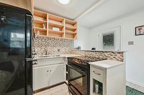 1103 Kenwood Ave #A Photo 1