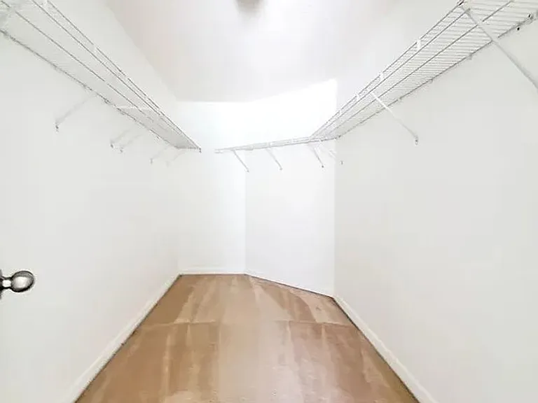 2953 Marbella Dr — Photo 16