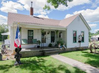 1310 4th Ave, Belle Plaine, IA 52208