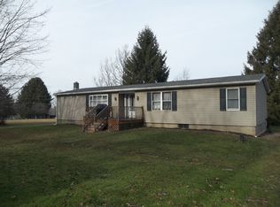 427 Best Ln, Knox, PA 16232