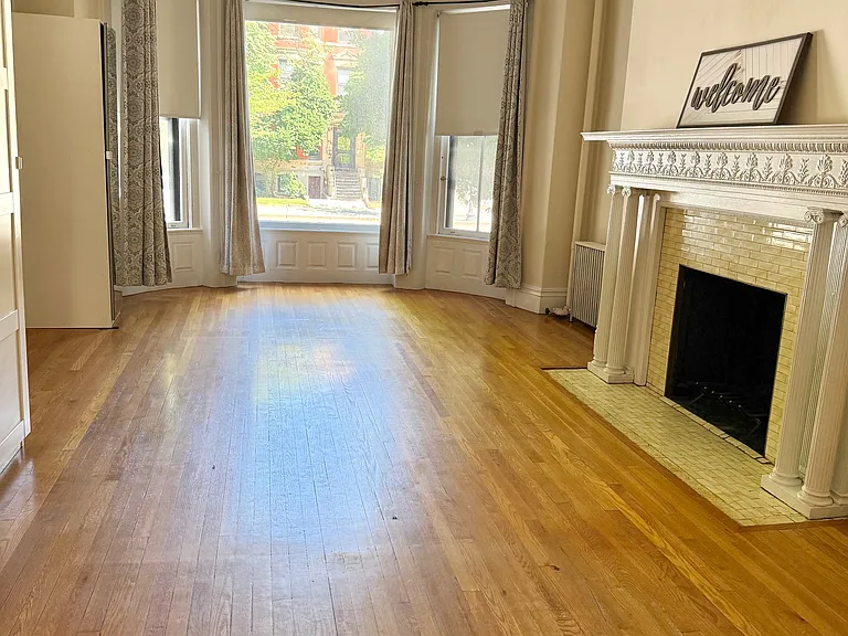 849 Beacon St — Photo 2