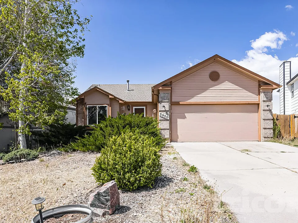 2920 Frazier Ln