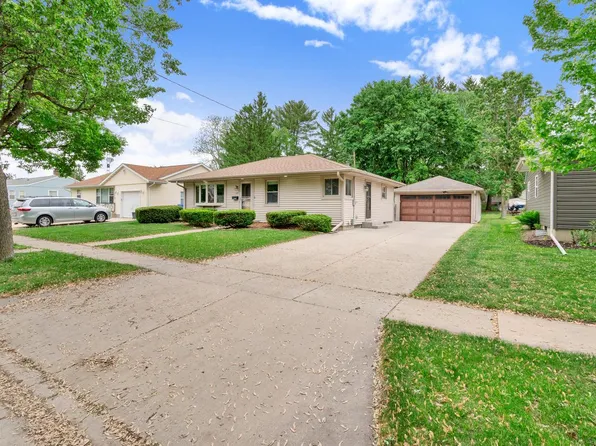 1317 Neenah STREET, Watertown, WI 53094