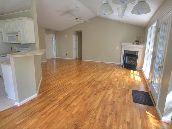 3rd image of 3701 Mackinac Island Ln