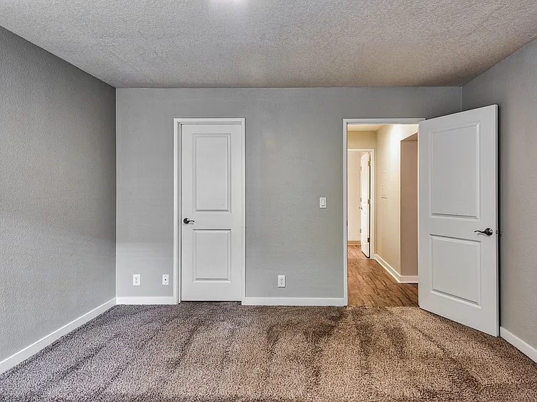 Sterling Pointe — Photo 38
