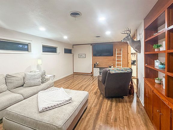 3rd image of 232 Rio Hondo St