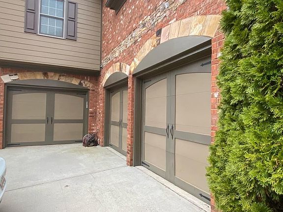3rd image of 2558 Lakefield Trl