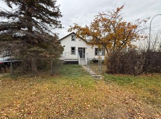 9323 N 102nd Ave, Grande Prairie, AB T8V 0Z2