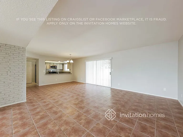 5808 W Mary Jane Ln — Photo 4