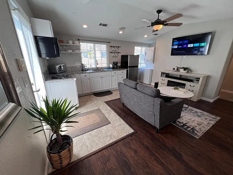 1115 Valley Glen Dr #2 — Photo 14