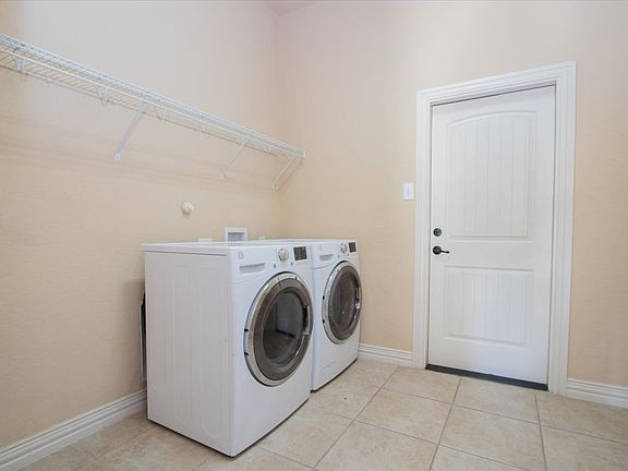 4th image of 26618 Camden Chase