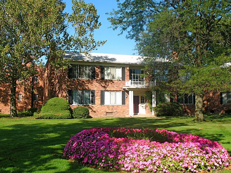 Haven at Grosse Pointe — Photo 2