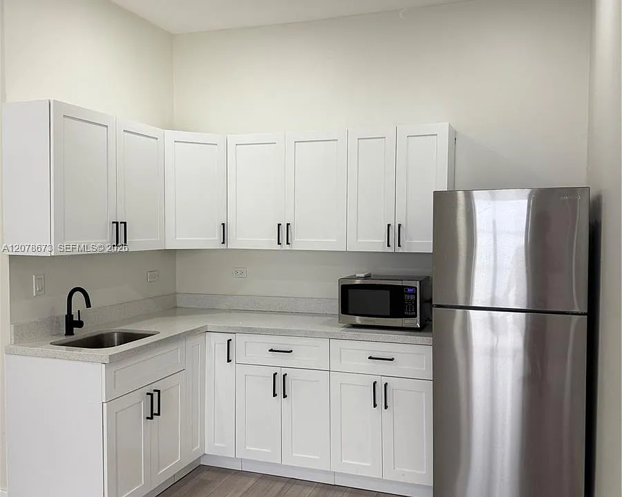 16147 SW 66th Ter #STUDIO