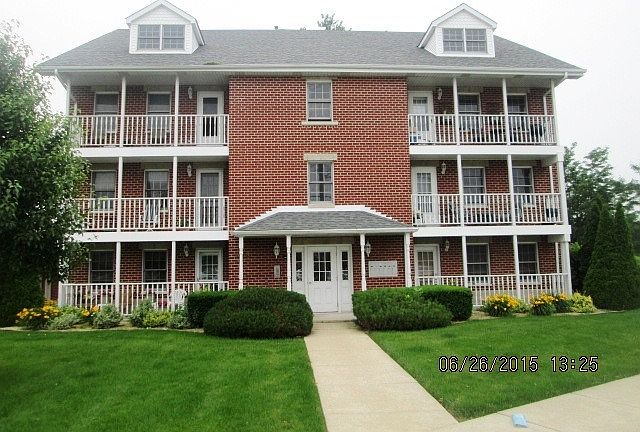 1st image of 6815 W Hickory St #2