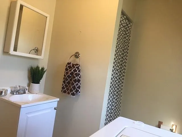 1237 S Delaware Ave — Photo 12