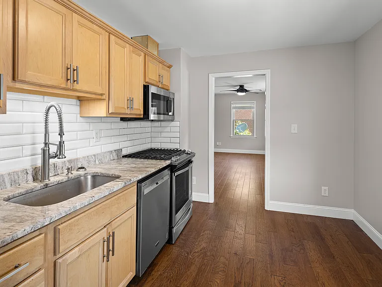 502 Freeman St — Photo 16