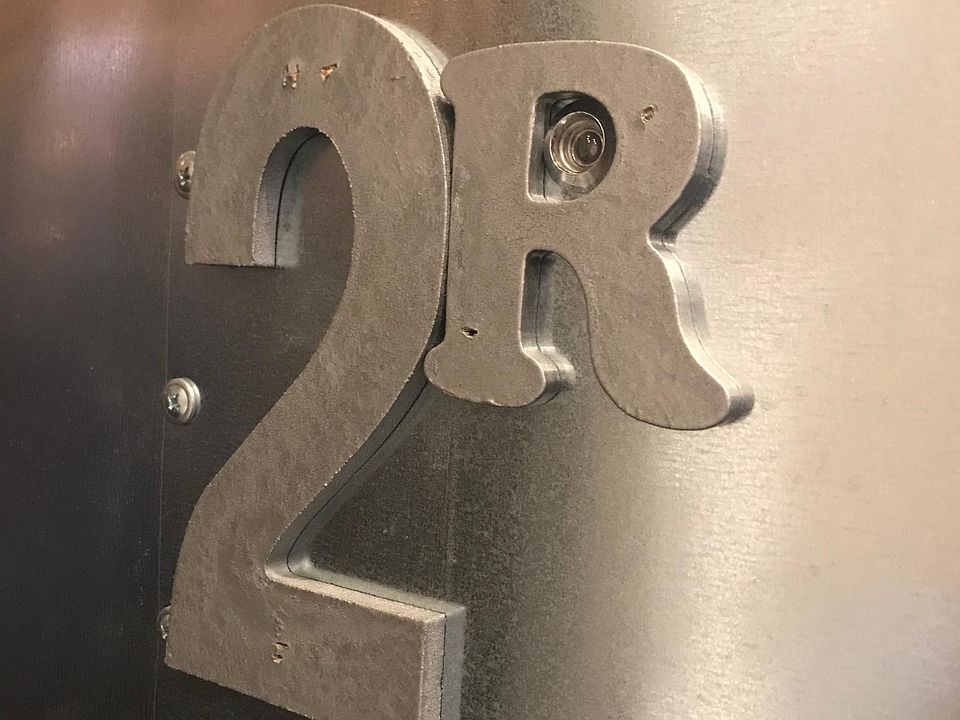 new door number and peep hole
