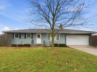 5231 Ann Hackley Dr, Fort Wayne, IN 46835