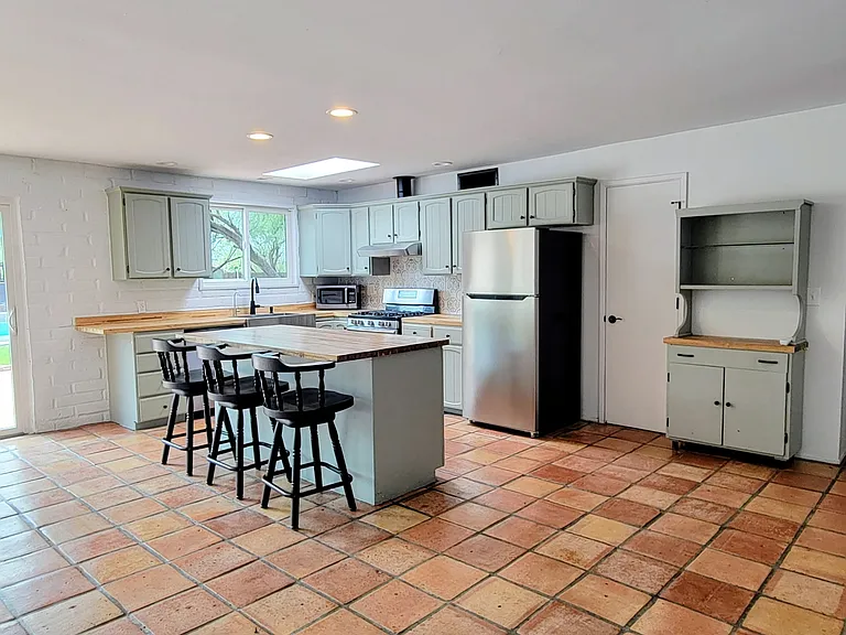 8840 E Hawk Pl — Photo 9