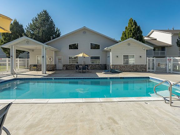 5th image of 460 W Westland Dr #105
