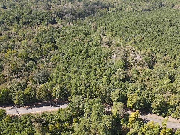2nd image of 3004 Highway 124