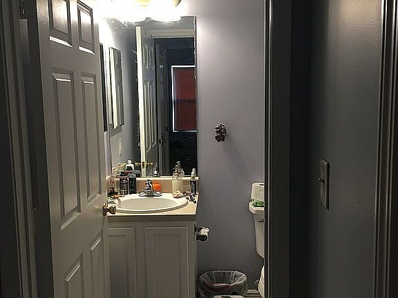4th image of 465 Leawood Cir