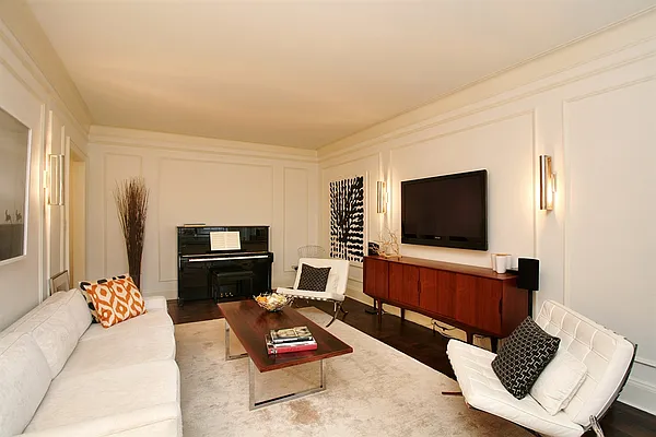 Sold by Corcoran | media 16