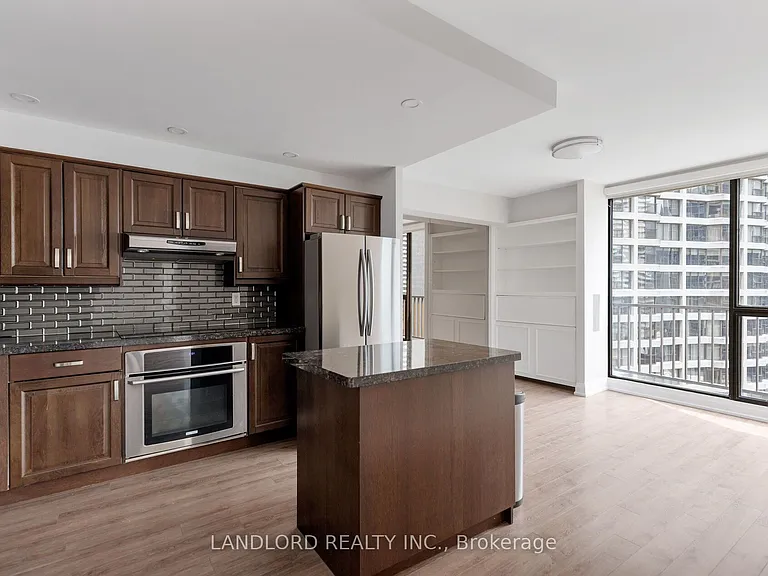 33 Harbour Sq #2208 — Photo 1