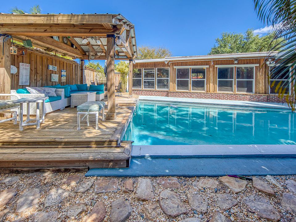 1st image of 1328 Lake Victoria Drive