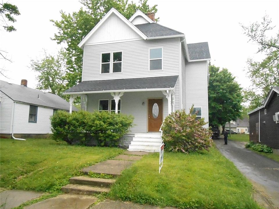 1st image of 309 E College St