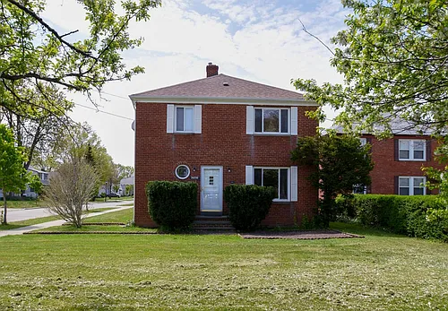 24750 Lakeshore Blvd #DN Photo 1