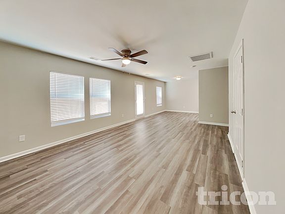 4th image of 318 Cedar Rdg