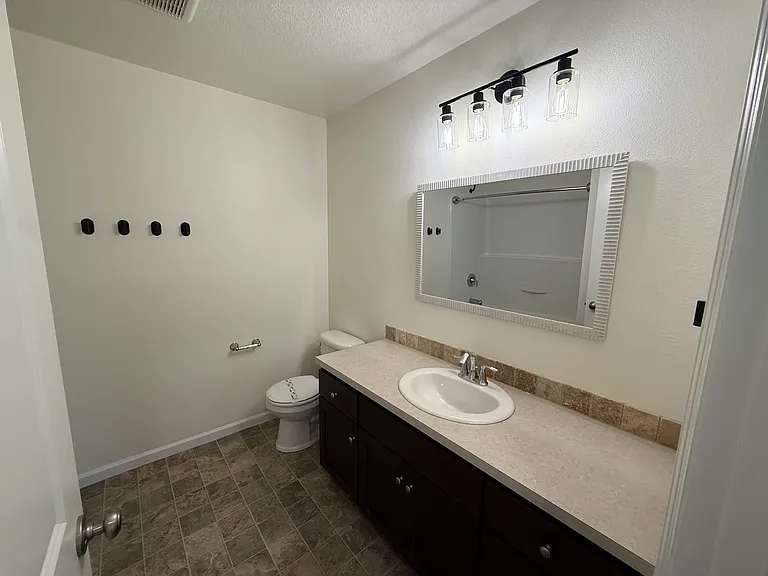 17539 SE Acadia St — Photo 35