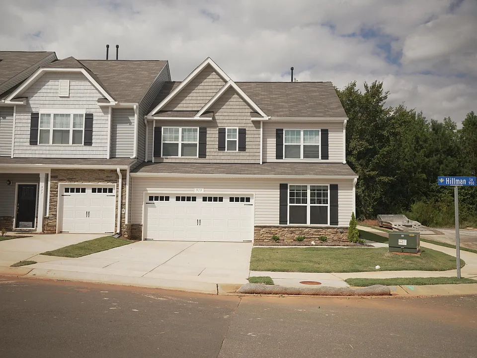 919 Hillman Ln