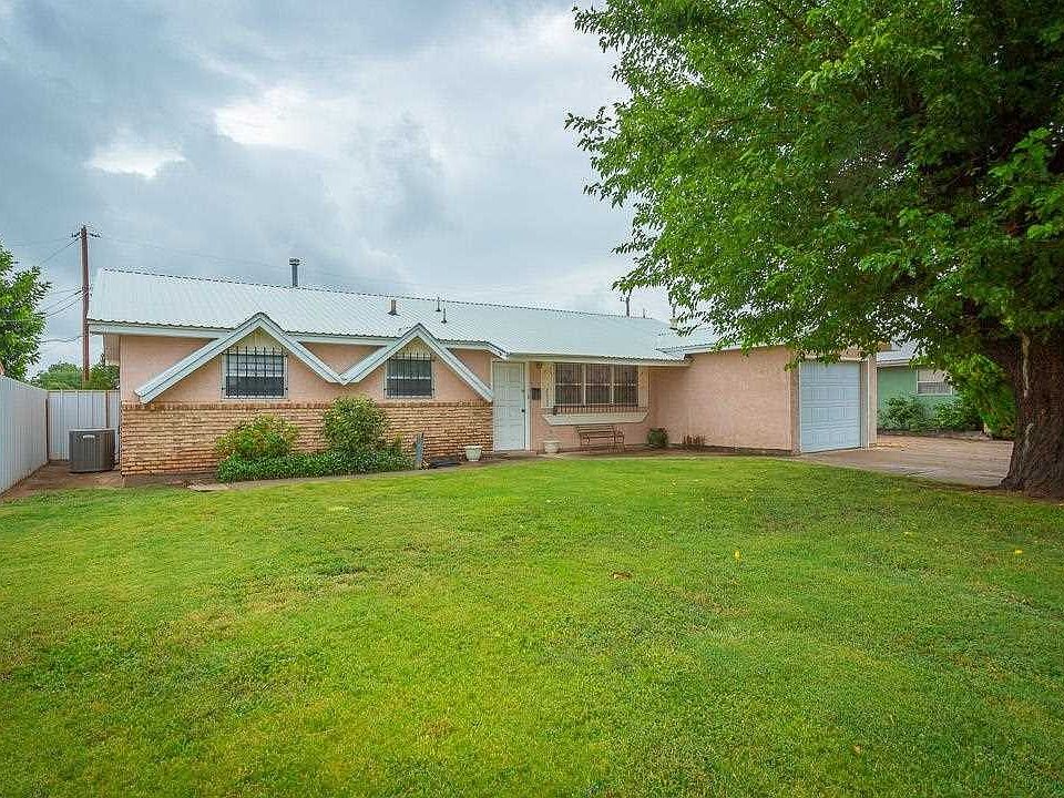1st image of 2603 Palomar Pl