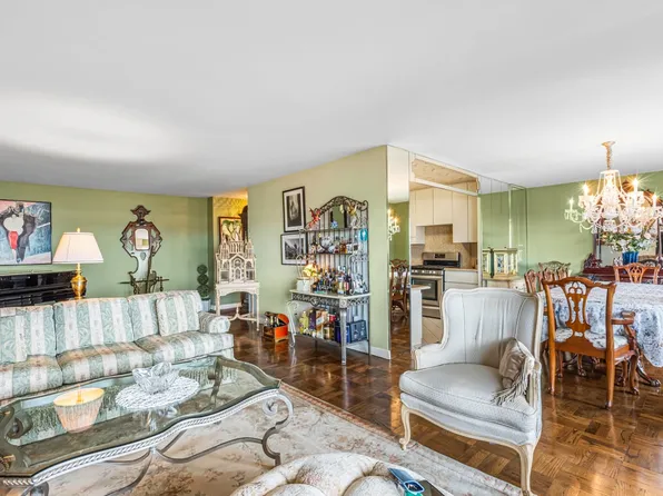 166-25 Powell Cove Boulevard image 13 of 35