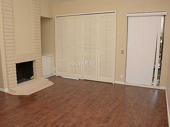 3rd image of 3571 Buena Vista Dr