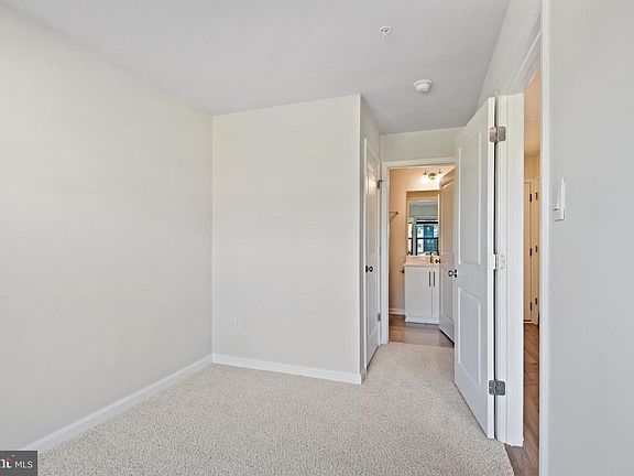 4th image of 322 Ensemble Way