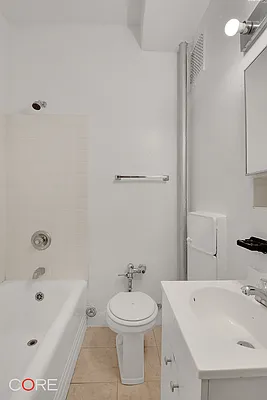 Rented by CORE | media 24