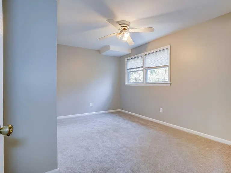 6417 Earlham Dr — Photo 22