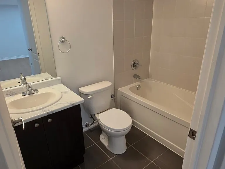 11 Applewood Ln #120 — Photo 14