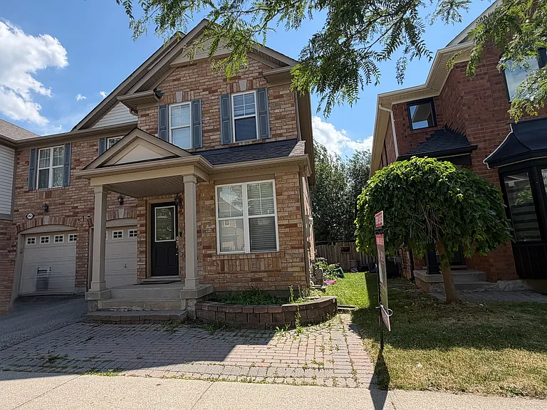 860 Luxton Dr — Photo 2