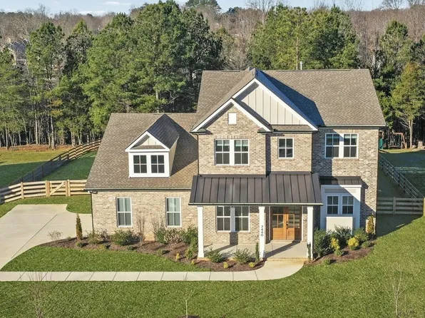 7440 Atwater Cir, Fairview, TN 37062