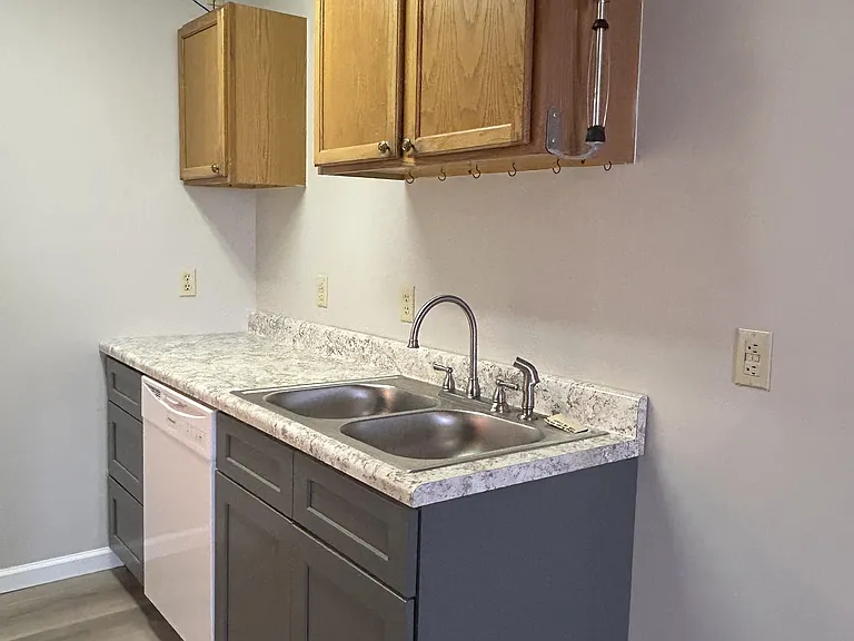 New River Farms - 4bd/2ba: Centrally Located! Pet Friendly! Call For Special Pricing! — Photo 9