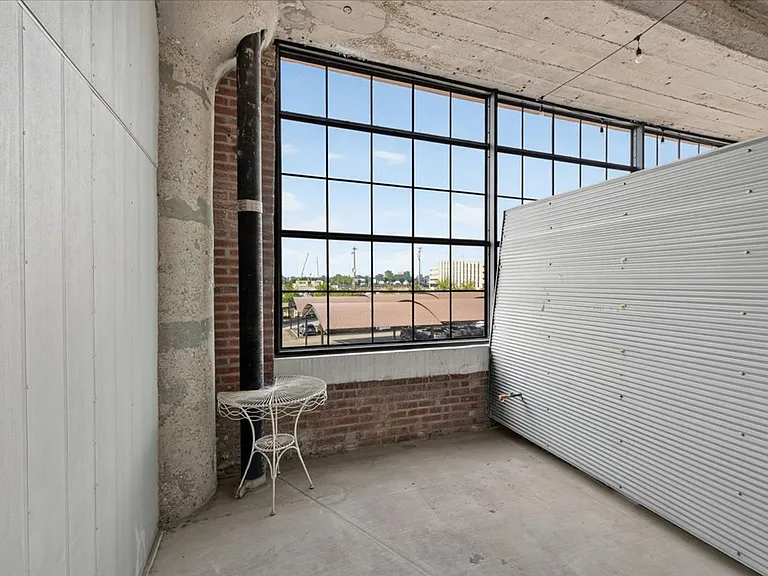 4100 Forest Park Ave #213 — Photo 30