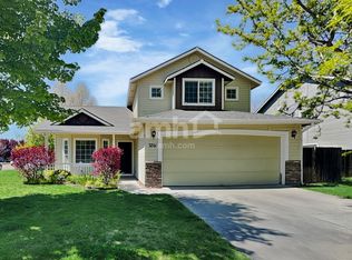 3261 N Maplestone Ave, Meridian, ID 83646